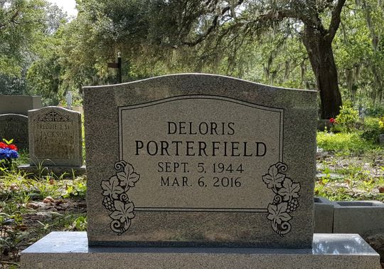 Doloris Porterfield Single Monument